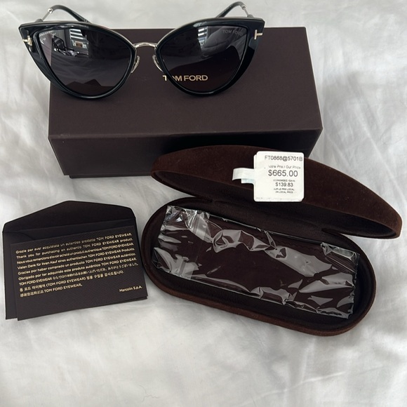 Sunglasses - Picture 5 of 6